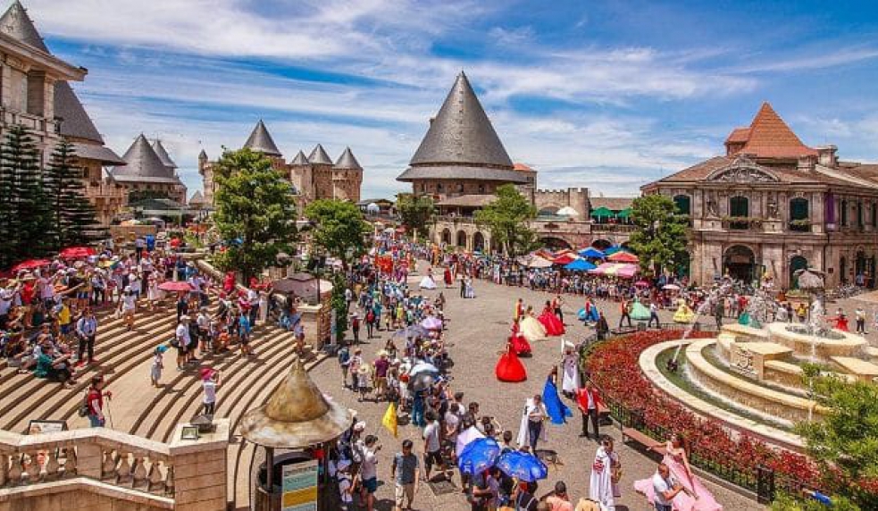 Bà Nà Hills - Đường Lên Tiên Cảnh