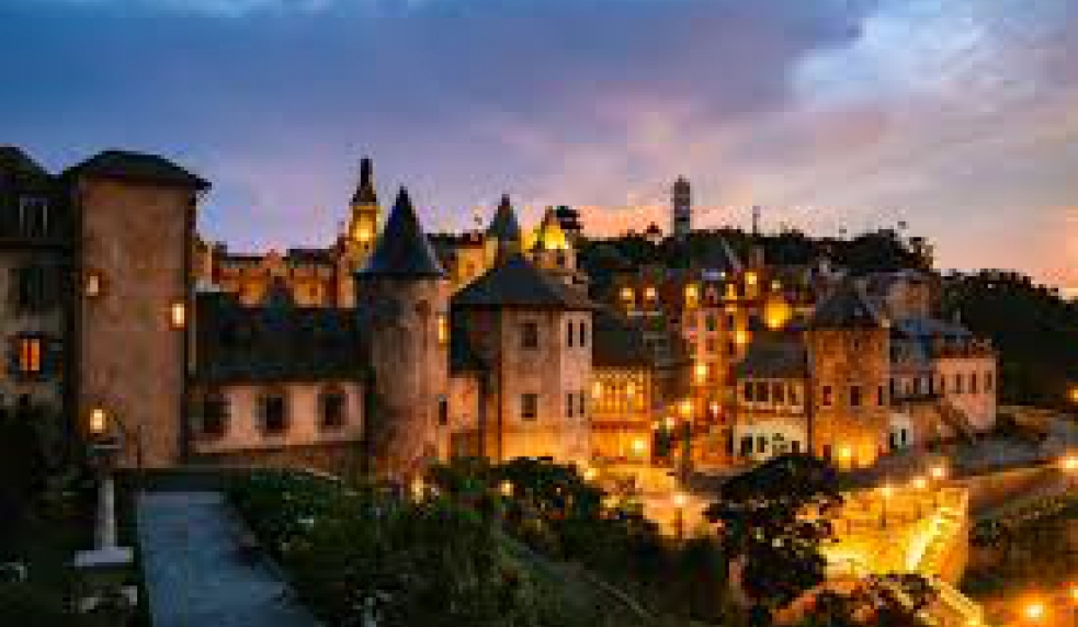 Tour Hoàng Hôn Trên Đỉnh Bà Nà