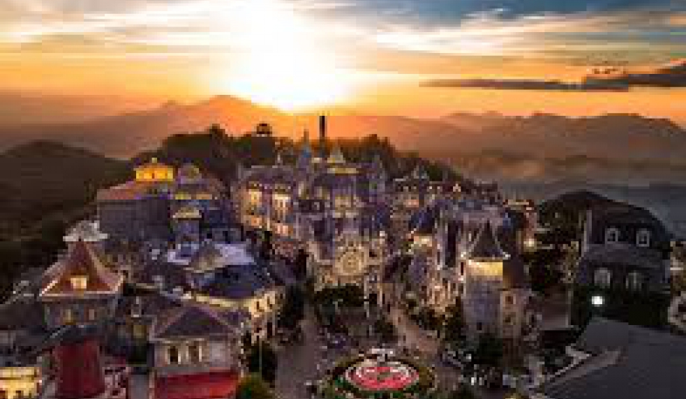 Tour Hoàng Hôn Trên Đỉnh Bà Nà