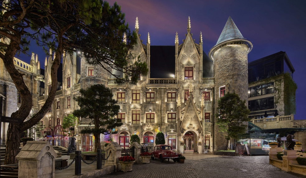 Tour Hoàng Hôn Trên Đỉnh Bà Nà