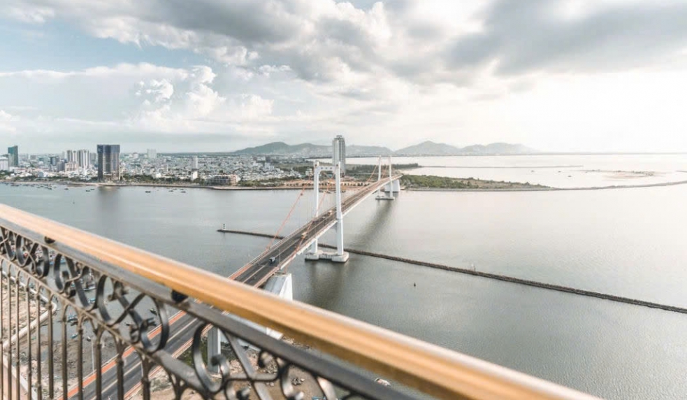 CĂN HỘ GOLDEN BAY VIEW VỊNH 1 PHÒNG NGỦ